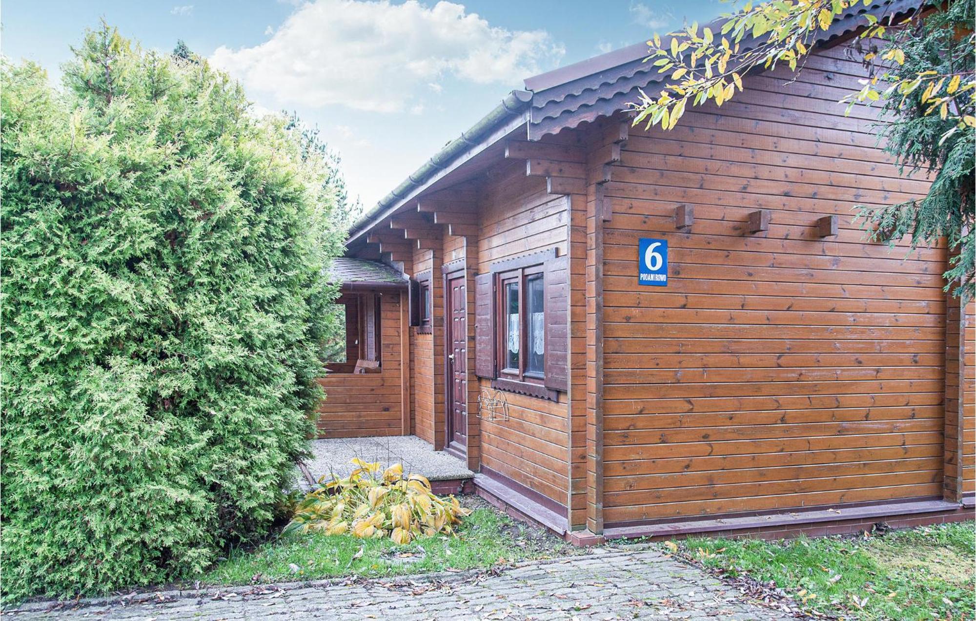 Nice Home In Mscice With Kitchen Exterior foto