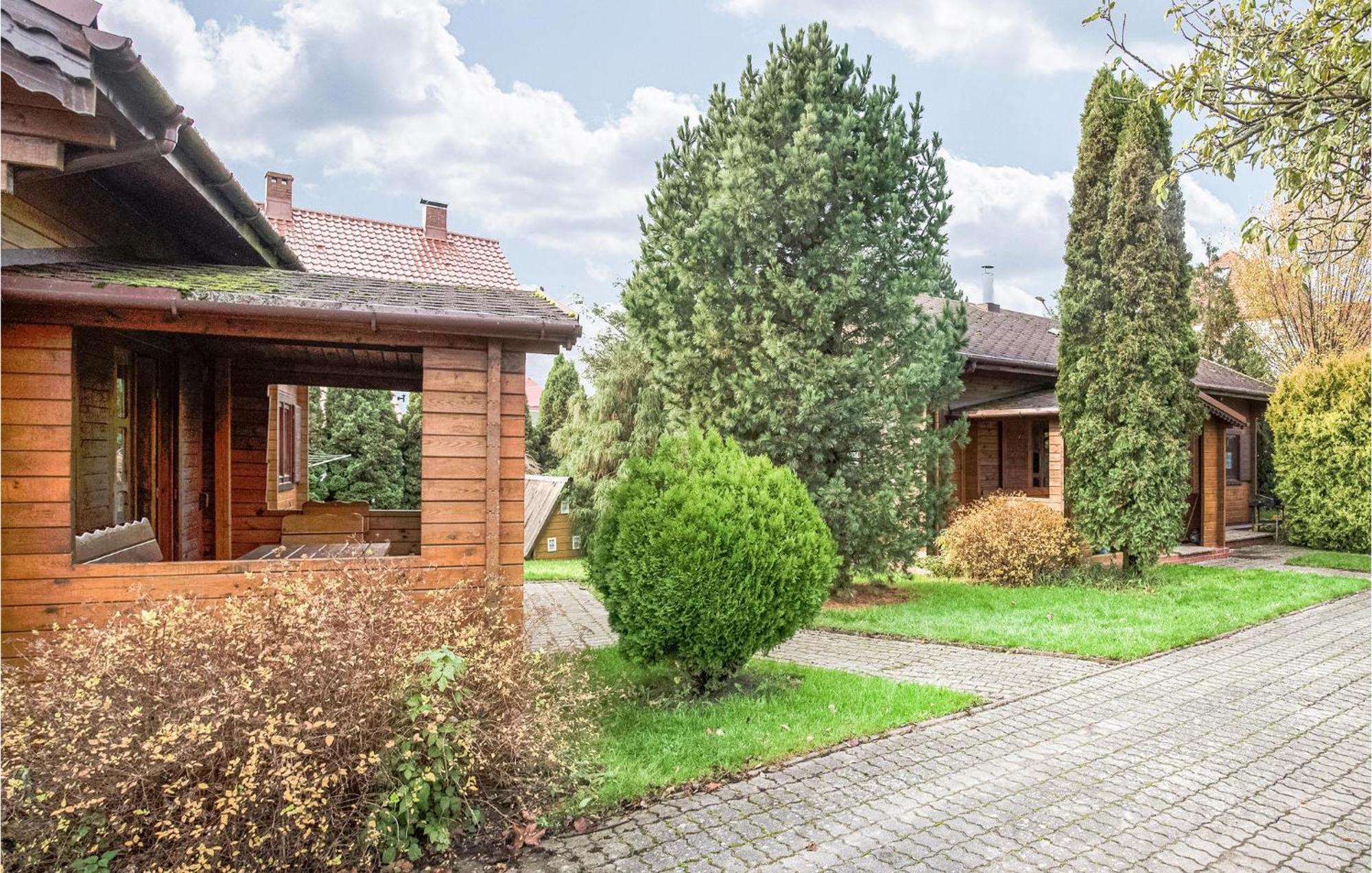 Nice Home In Mscice With Kitchen Exterior foto
