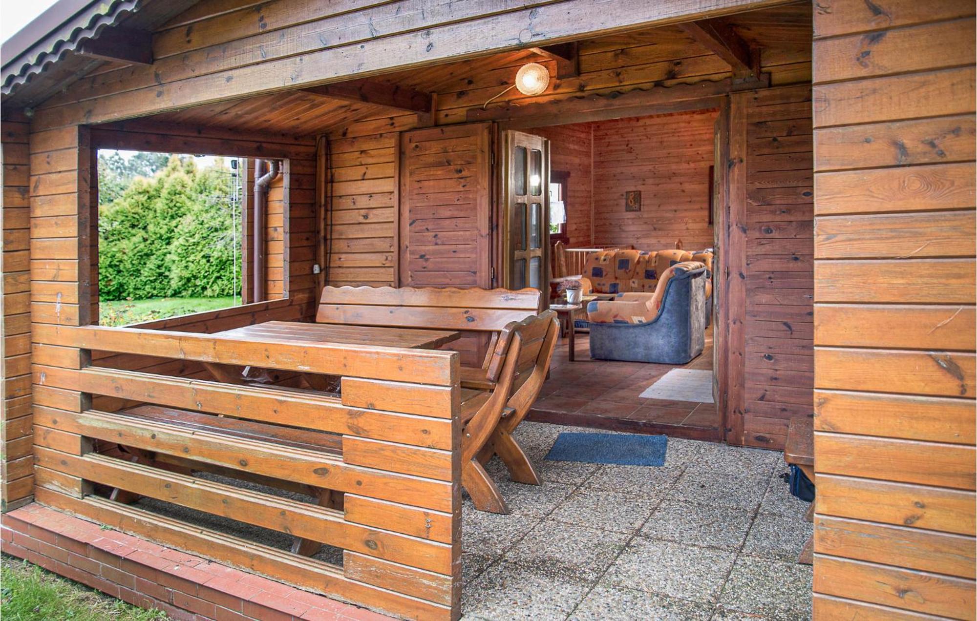 Nice Home In Mscice With Kitchen Exterior foto