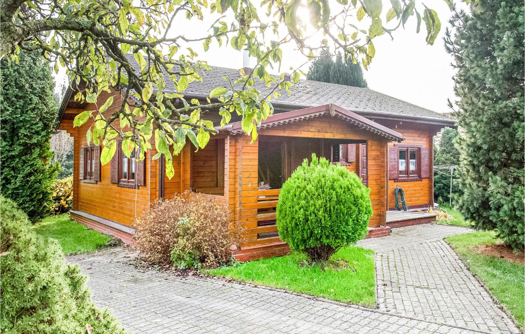 Nice Home In Mscice With Kitchen Exterior foto